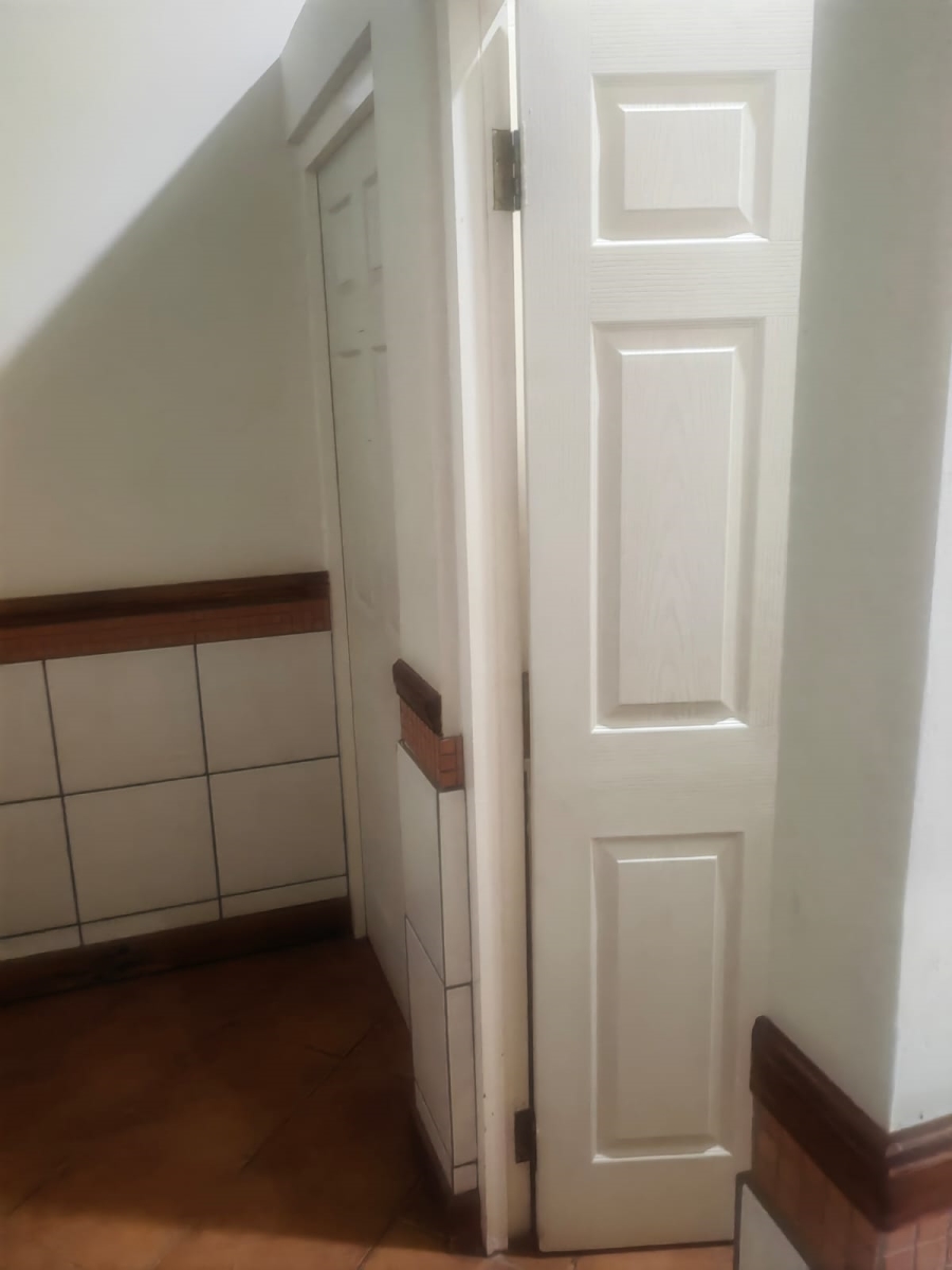 13 Bedroom Property for Sale in Uniondale Western Cape